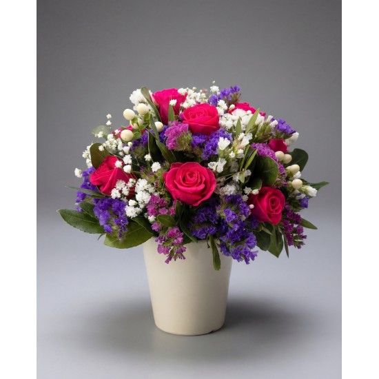 Σύνθεση με Ροζ Forever τριαντάφυλλα σε κασπώ 