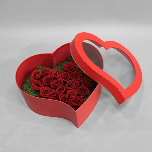 Καρδιά με κόκκινα Forever Roses