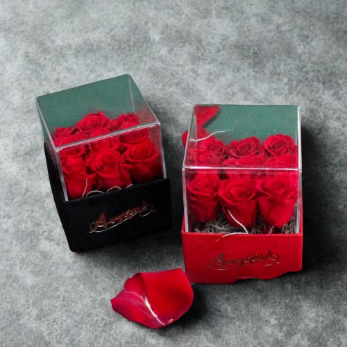 Forever Roses σε βελούδινο κουτί